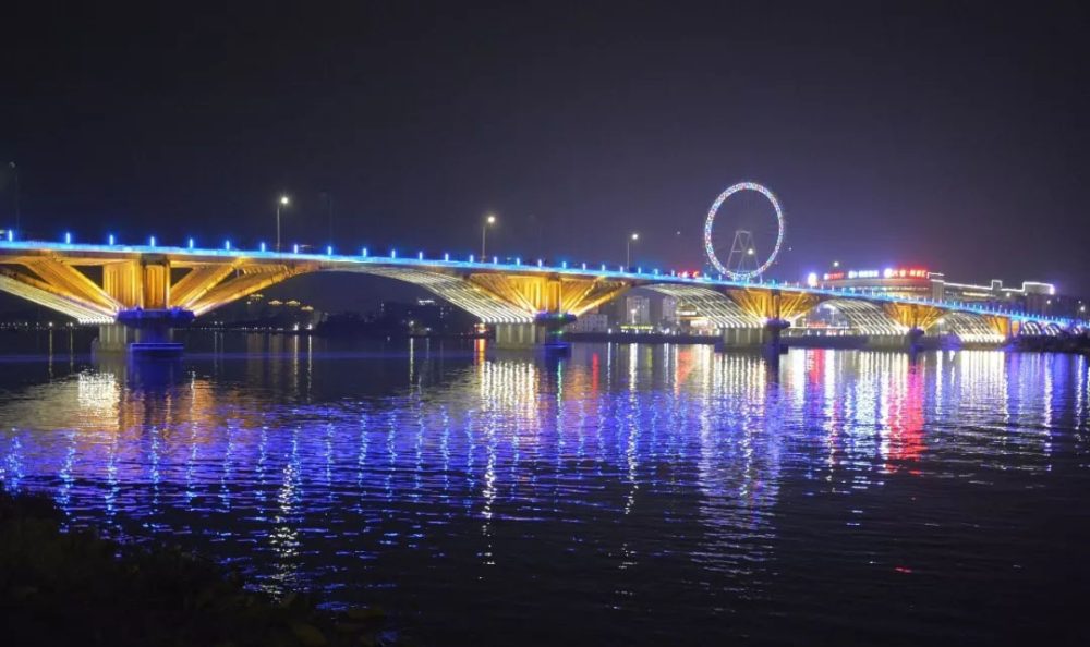 商業(yè)建筑亮化設(shè)計(jì)的核心要素是什么？